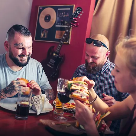 Trihotel - Wellnesshotel Adults Only מלון