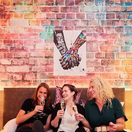 מלון Trihotel - Wellnesshotel Adults Only 4*