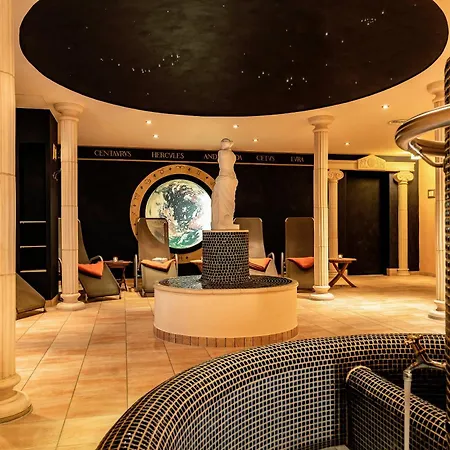 מלון Trihotel - Wellnesshotel Adults Only