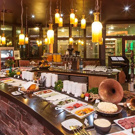 Trihotel - Wellnesshotel Adults Only מלון